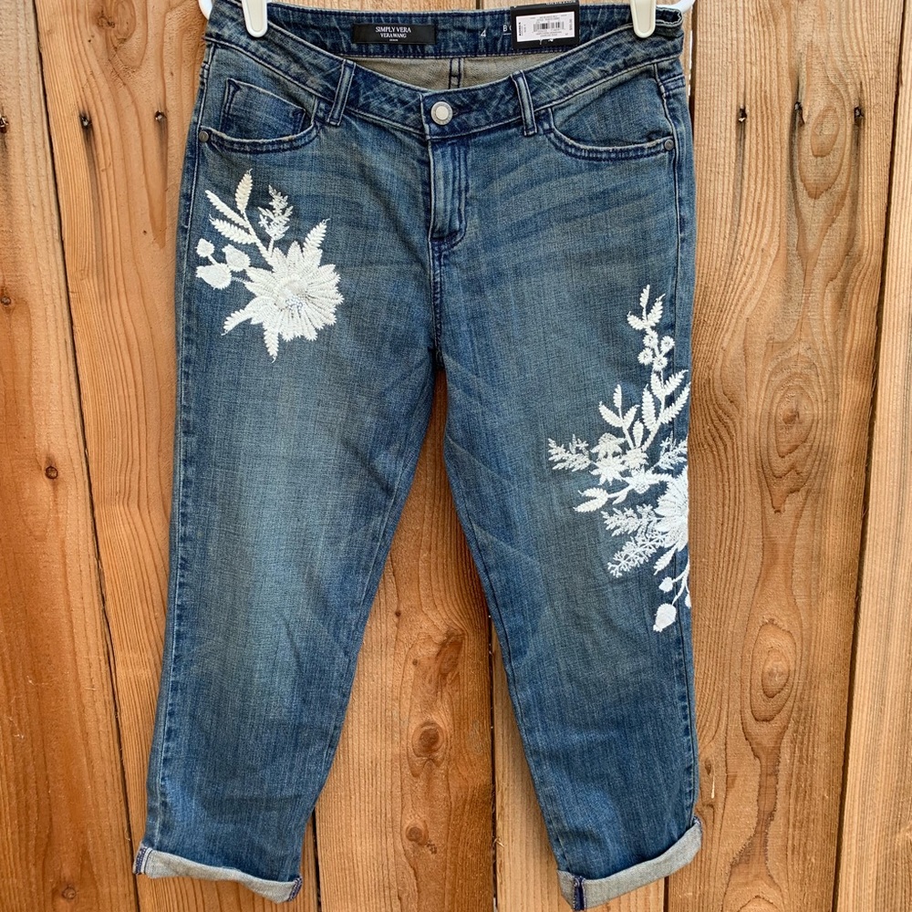 Simply Vera wang boyfriend mid rise denim size 4